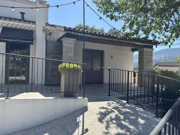 Local commercial 54 m²