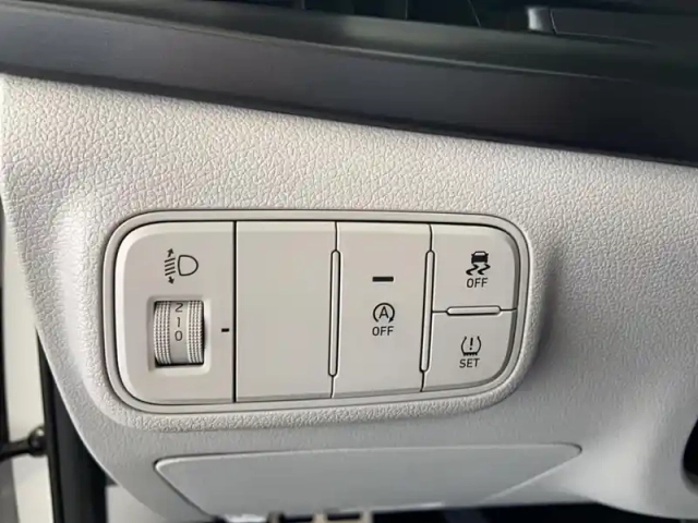 Hyundai Bayon 1.0 t-gdi 100 hybrid 48v — photo 13