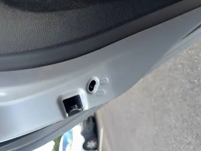Renault Clio blue dci 100 — photo 18