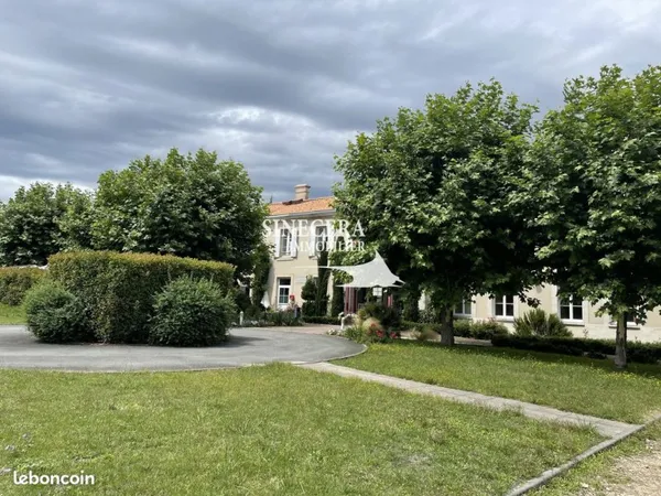 Immeuble 1000 m²
