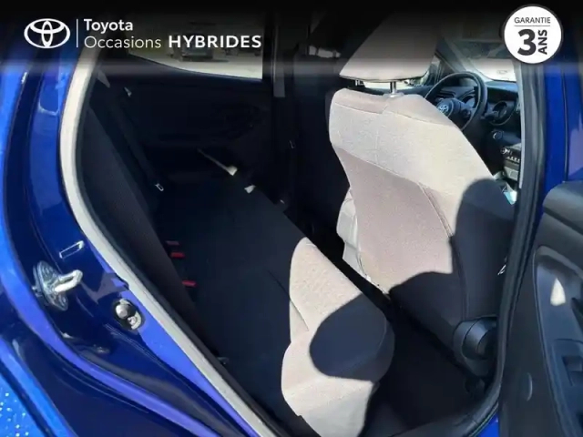 Toyota Yaris 116h design 5p my22 — photo 7