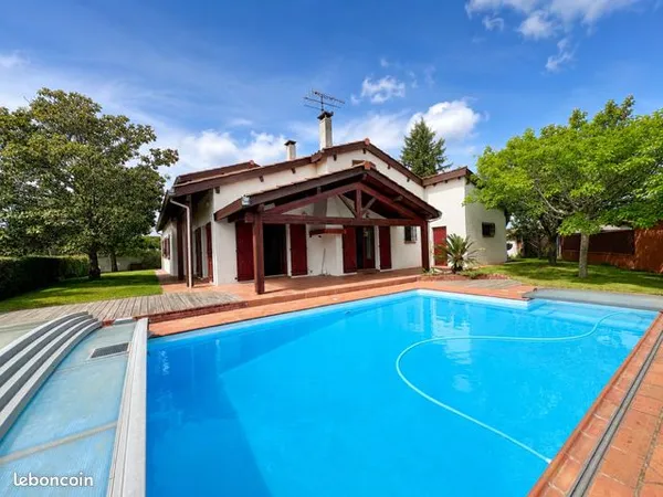 Villa 5 pièces 168 m²