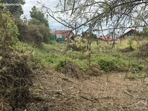 Terrain 901 m² Saint-Denis