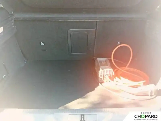 Peugeot 308 phev 180 e-eat8 — photo 8