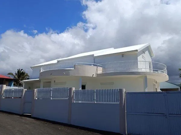 Villa meublée 3 chambres + accès piscine privée