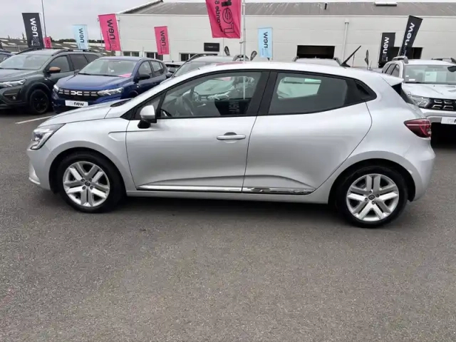 Renault Clio blue dci 85 — photo 7