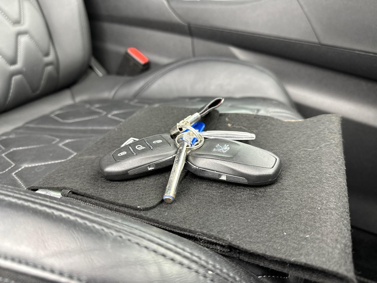 Peugeot 5008 puretech 130ch s&s eat8 allure pack — photo 34