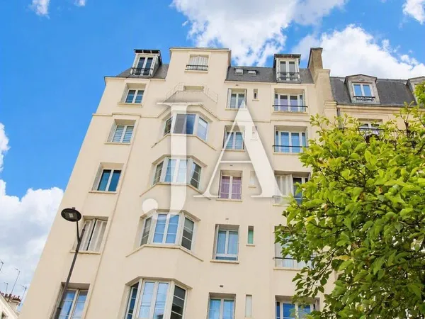 Studio 1 pièce 12 m²