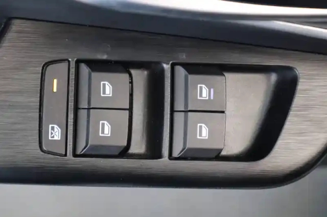 Mg Zs 1.5 l hybrid+ 197 ch — photo 27