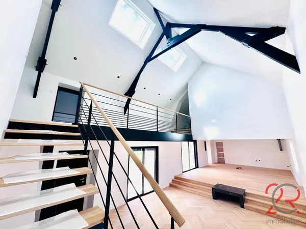 À vendre Longère rénovée 220 m2 avec grande grange Saint