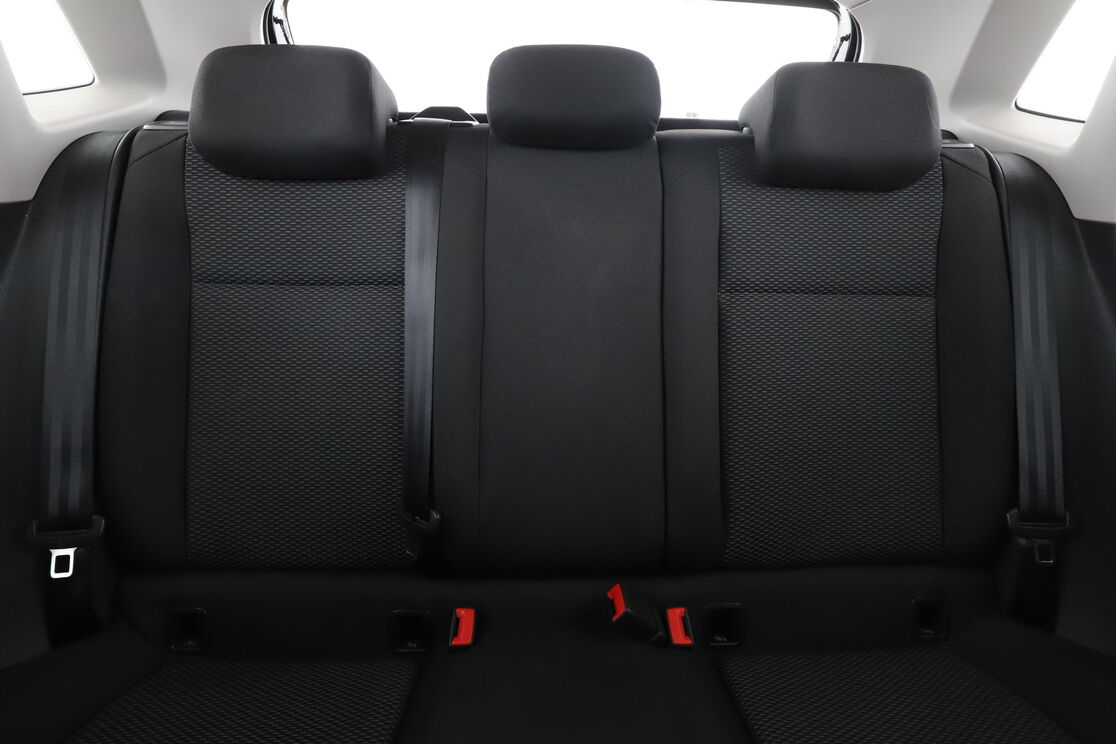 Volkswagen Polo 1.0 Trendline — photo 14