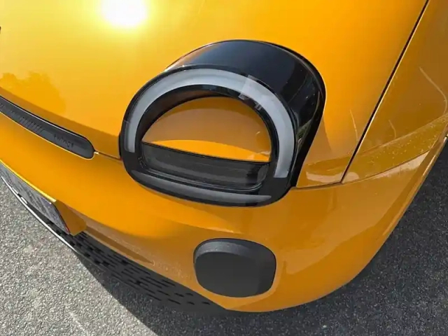 Renault Twingo e-tech electrique 80 ch autonomie urbaine — photo 23