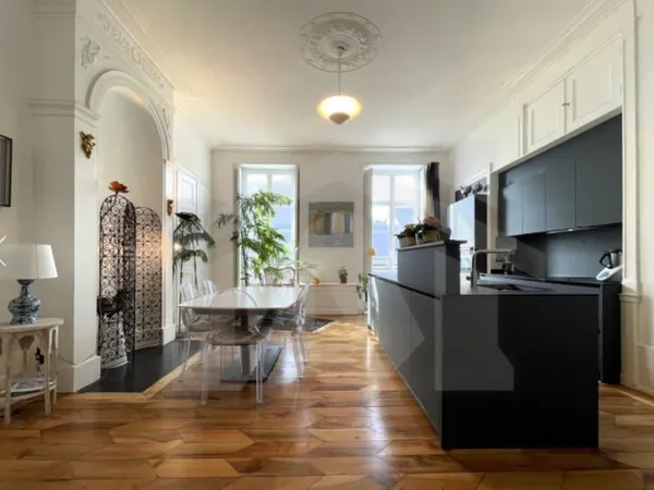 Vends appartement 215m²
