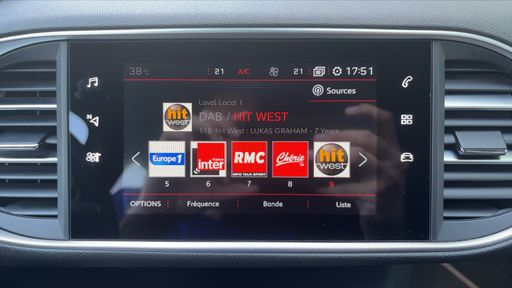 Peugeot 308 1.2 PureTech 130 EAT8 - GT – 2021 – 74274 km – Essence – Boîte Automatique — photo 24