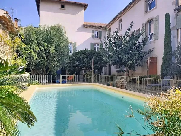 Propriété de caractère avec 4 gîtes de charme - Beziers