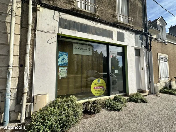 Local 77 m² Châteauroux