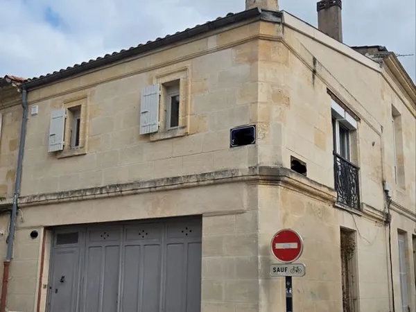 Maison T1 bis en pierre avec atelier (grand garage) Bordeaux proche gare