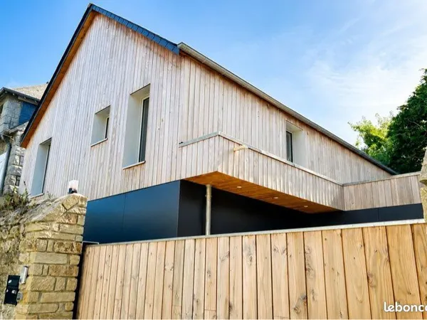 Maison, dans l'hyper centre-ville de dinan