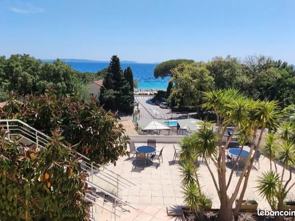 Location a l'année cavalière