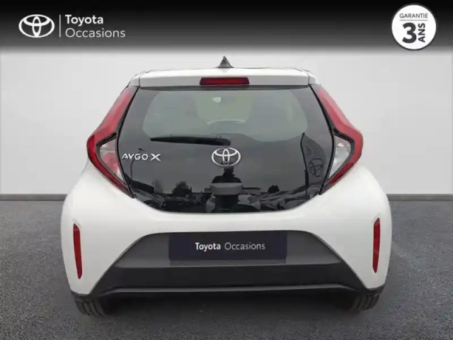 Toyota Aygo X 1.0 vvt-i 72ch dynamic my24 — photo 10