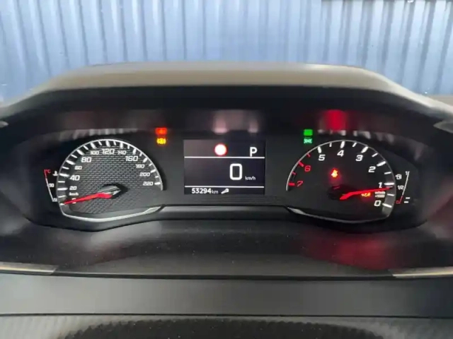 Peugeot 2008 puretech 130 s&amp;s eat8 — photo 49