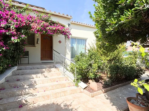 Superbe maison traditionnelle de 88 m2 sur parcelle de 420 m2 — Bizanet (12 min de Narbonne)