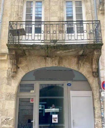 À louer - Local commercial de 23 m² avec cave de 25 m²- Hypercentre Bordeaux