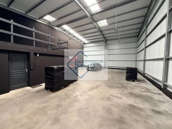 Local d'activité 441 m²