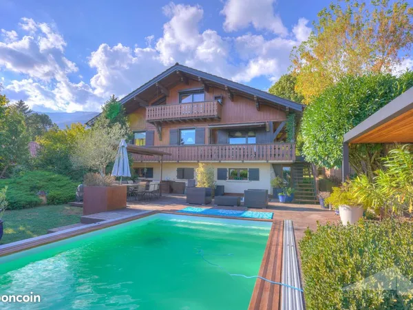 Chalet 6 pièces 142 m²