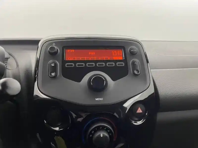 Peugeot 108 vti 72ch s&amp;s bvm5 — photo 20