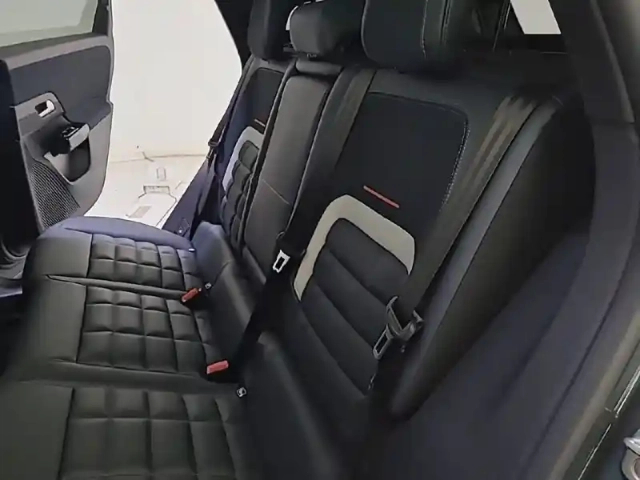 Citroën C5 Aircross hybride 145 ch e-dcs6 — photo 36