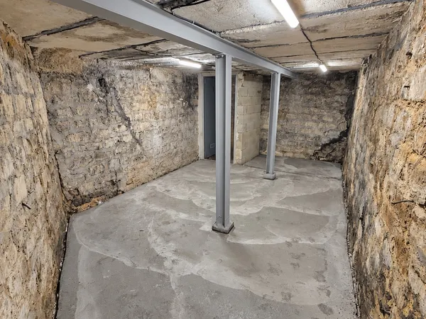 Stockage Location Paris 16m² 410€