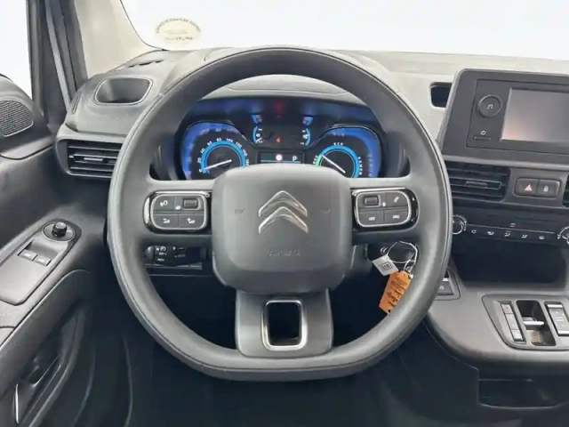 Citroën Berlingo e- taille m 136 ch 100 kwh automatique — photo 29