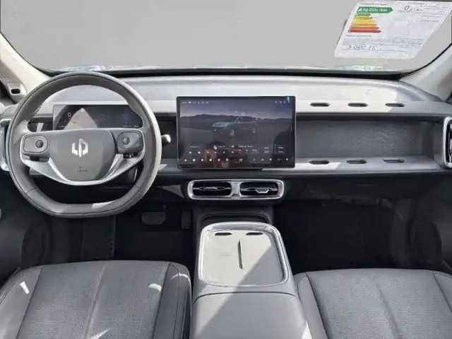 Leapmotor B10 bev 67.1 kwh - 160 kw — photo 8