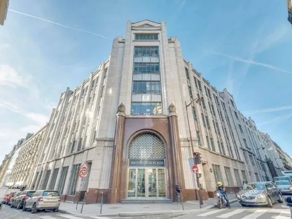 Bureaux 561 m²