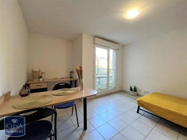 Studio 1 pièce 21 m²