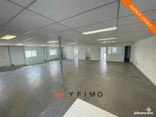 LOCAL D'ACTIVITE 185 m² ECQUEVILLY