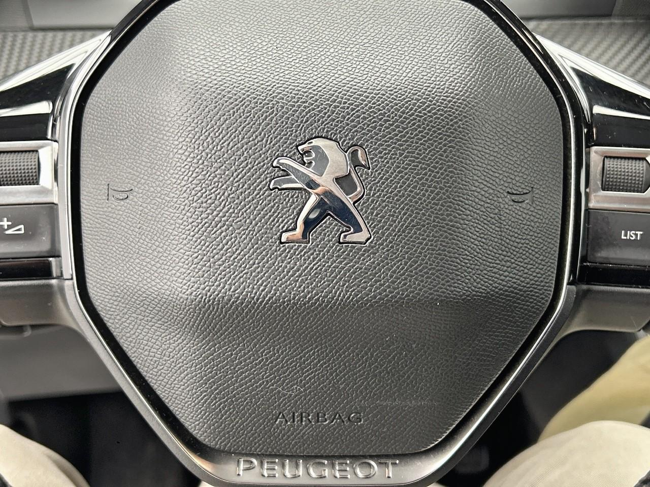 Peugeot 208 puretech 100 s&s bvm6 active — photo 24