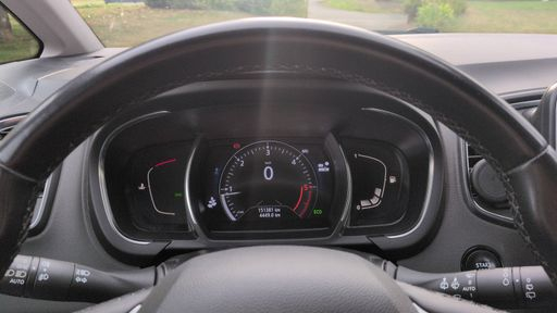 Renault Grand Scenic 1.7 Blue dCi 120 - Zen – 2019 – 151381 km – Diesel – Boîte Manuelle — photo 16