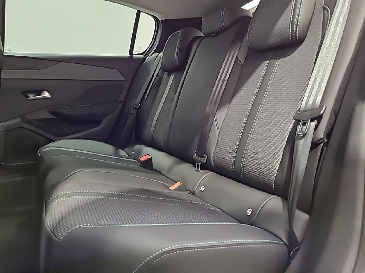 Peugeot 308 phev 180 e-eat8 allure — photo 13