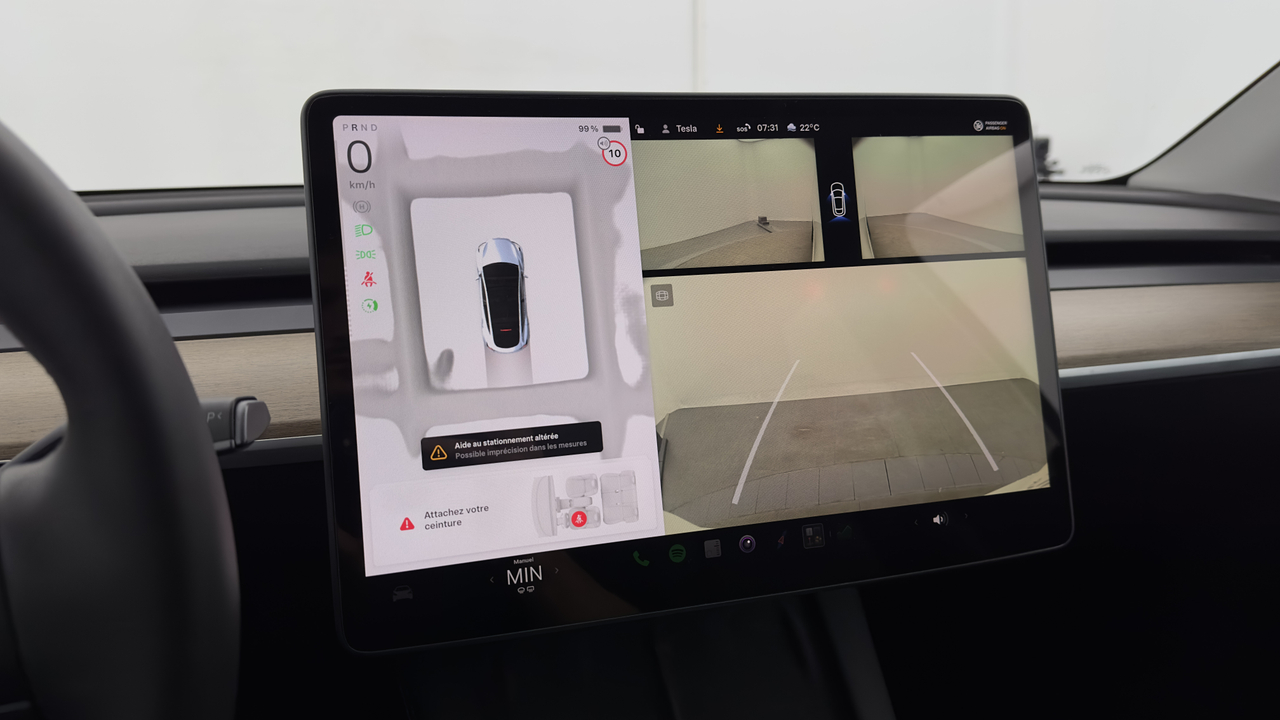 Tesla MODEL Y Long Range RWD — photo 29