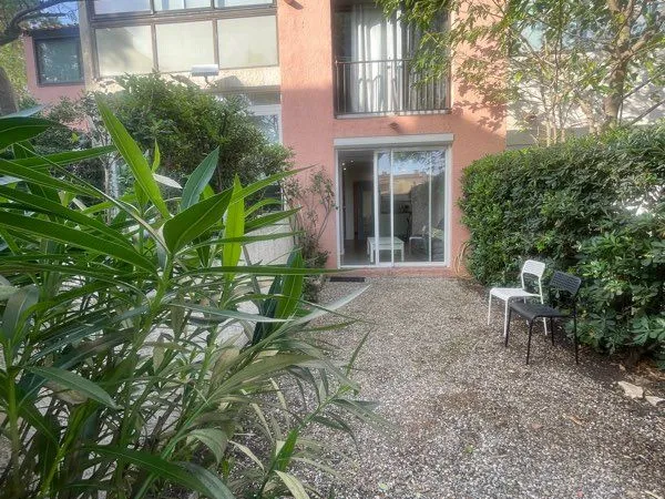 Studio meublé