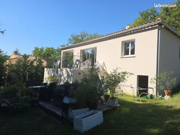Maison individuelle 4 pièces avec terrasse et jardin