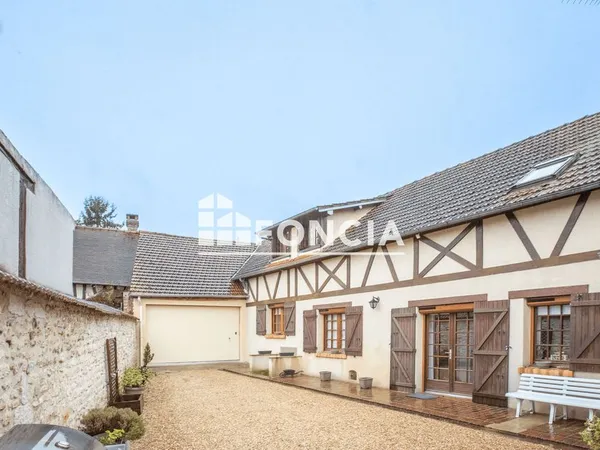 LONGÈRE DE 125 m2 AVEC 4 CHAMBRES