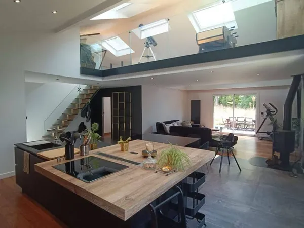 Maison 7 pièces 147 m²