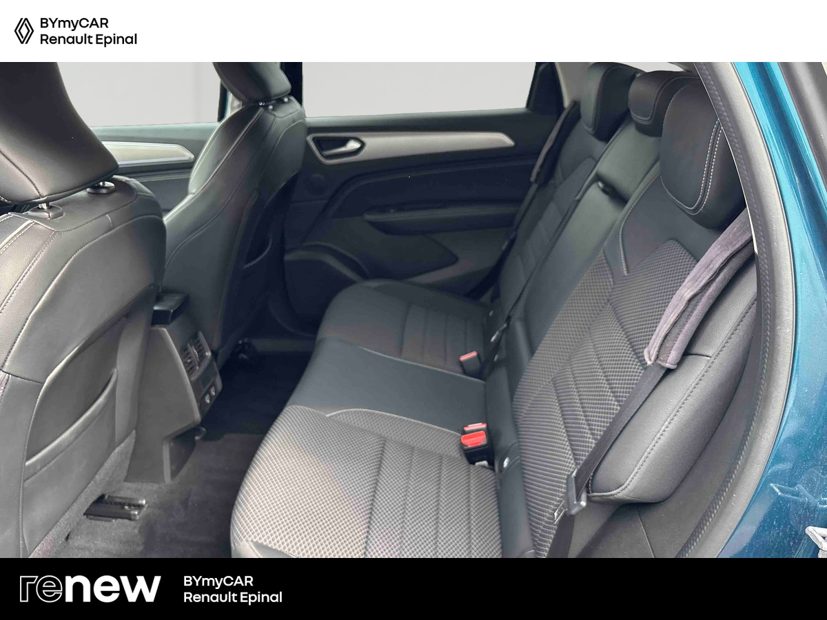 Renault Arkana E-Tech 145 - 21B — photo 12