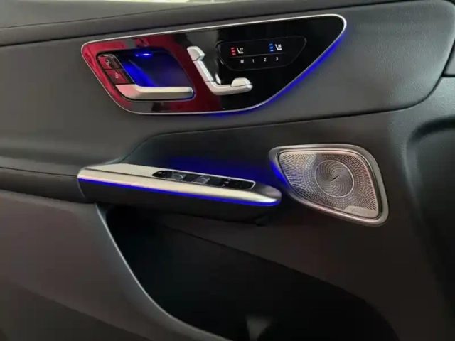 Mercedes Glc 400 e  hybrid eq 4matic am — photo 2