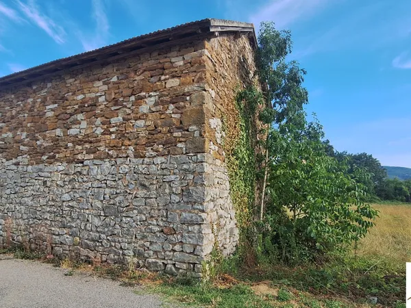 Grange à réhabilité - Saint Laurent les Tours