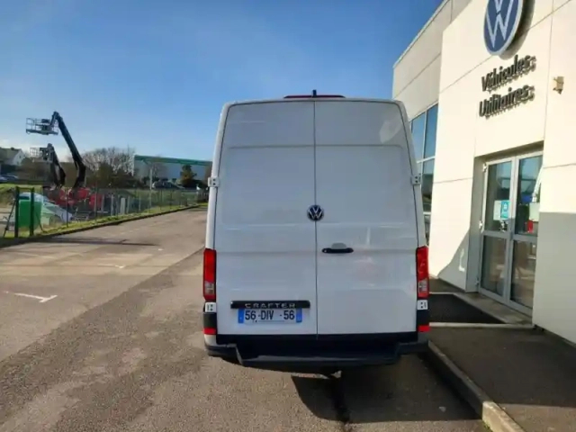 Volkswagen Crafter fg 30 l3h3 2.0 tdi 140ch business traction — photo 5