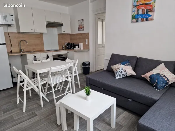 Appartement 3 pièces 43 m² Vendu loué - rénové - Centre-ville de Troyes